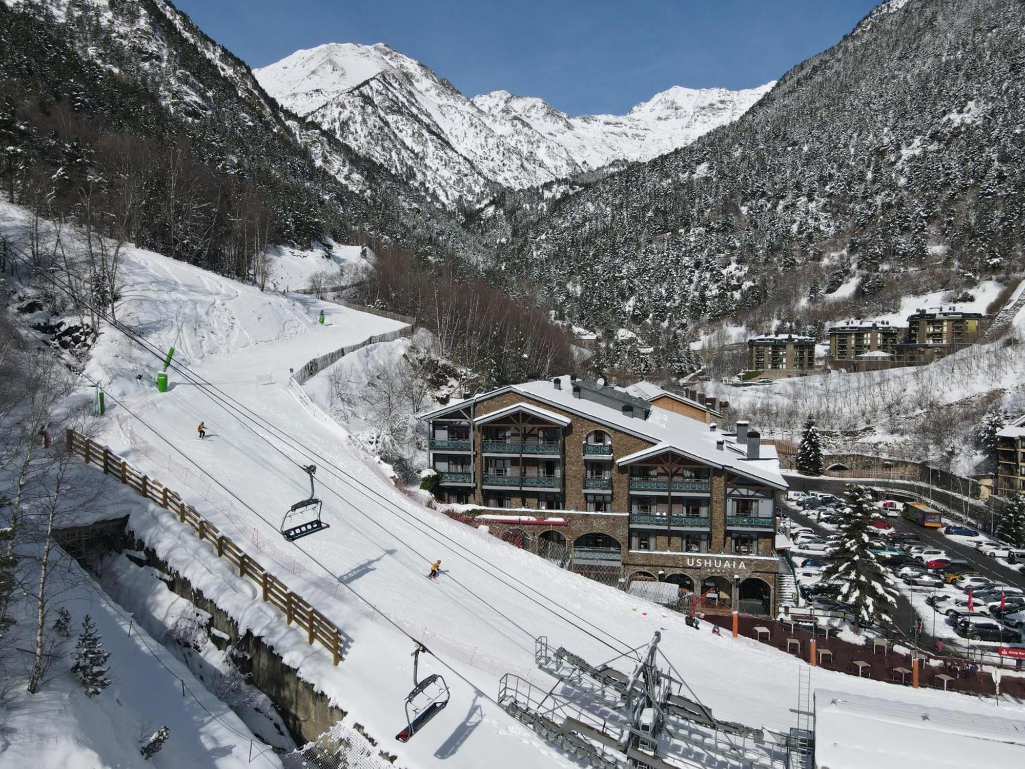 Ushuaia, The Mountain Hotel Arinsal Buitenkant foto